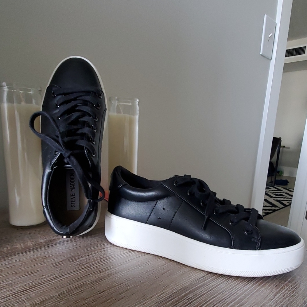 Steve Madden Black and White Sneakers